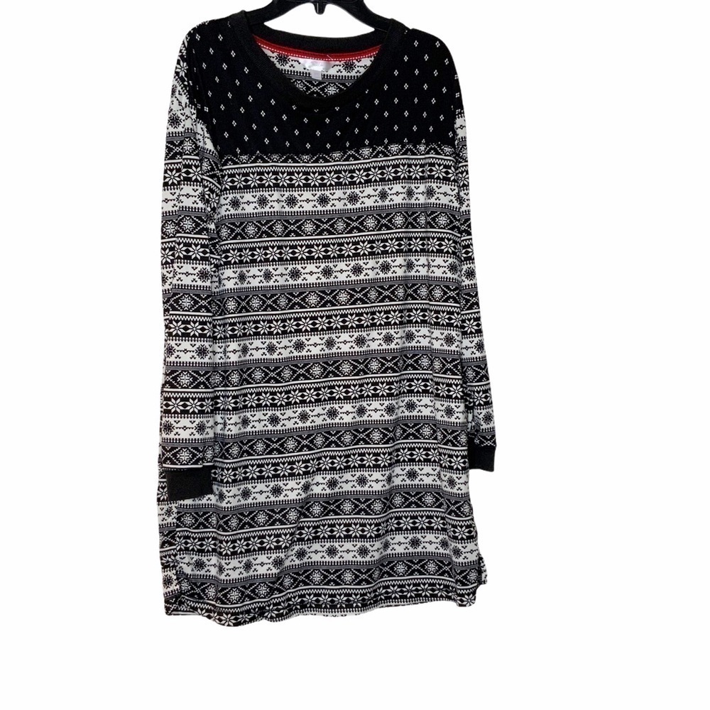 Secret TREASURES nightgown. Size S